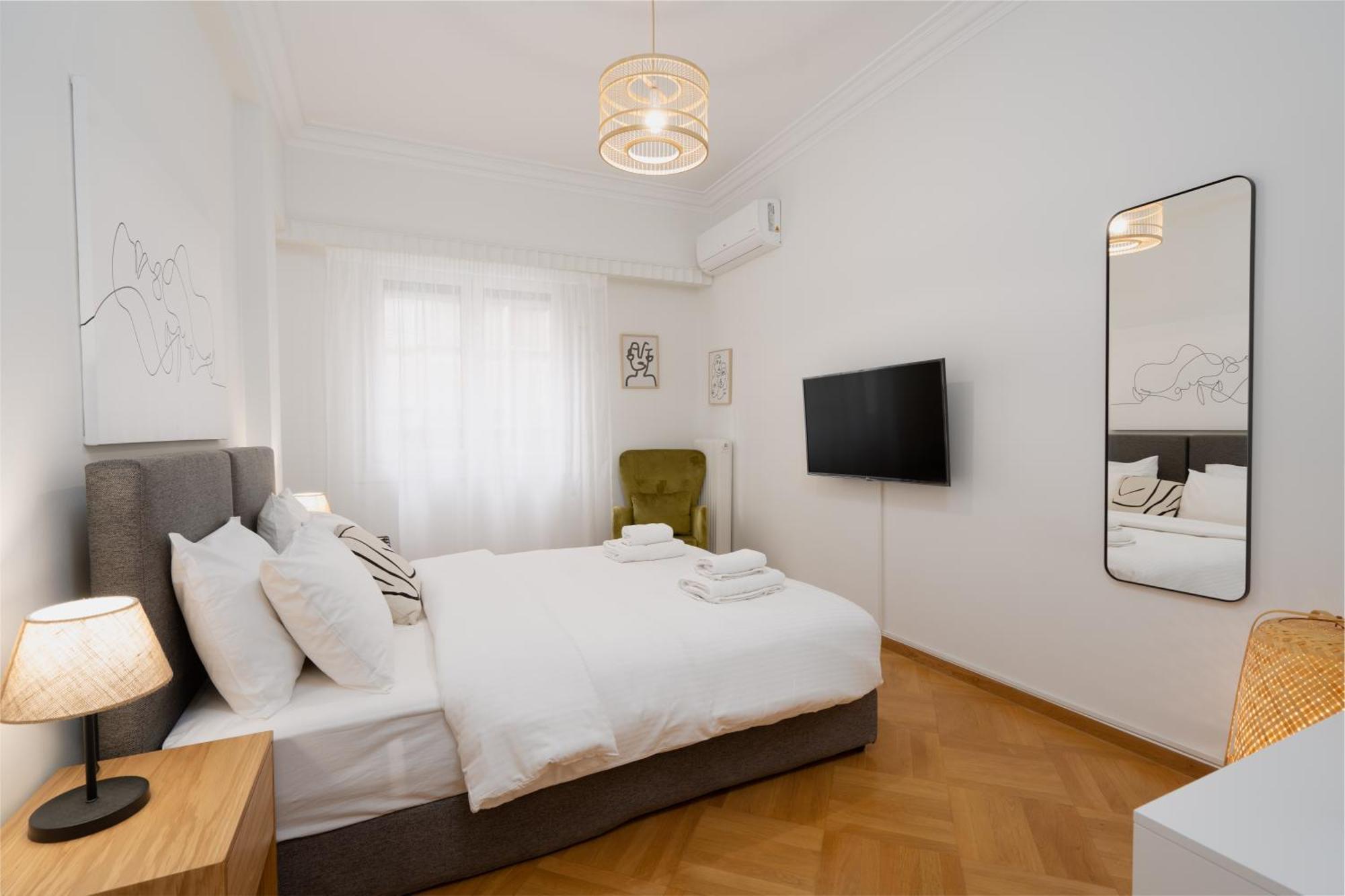 Metroscape Retreat Nearby Metro Station Apartment Athena Bagian luar foto