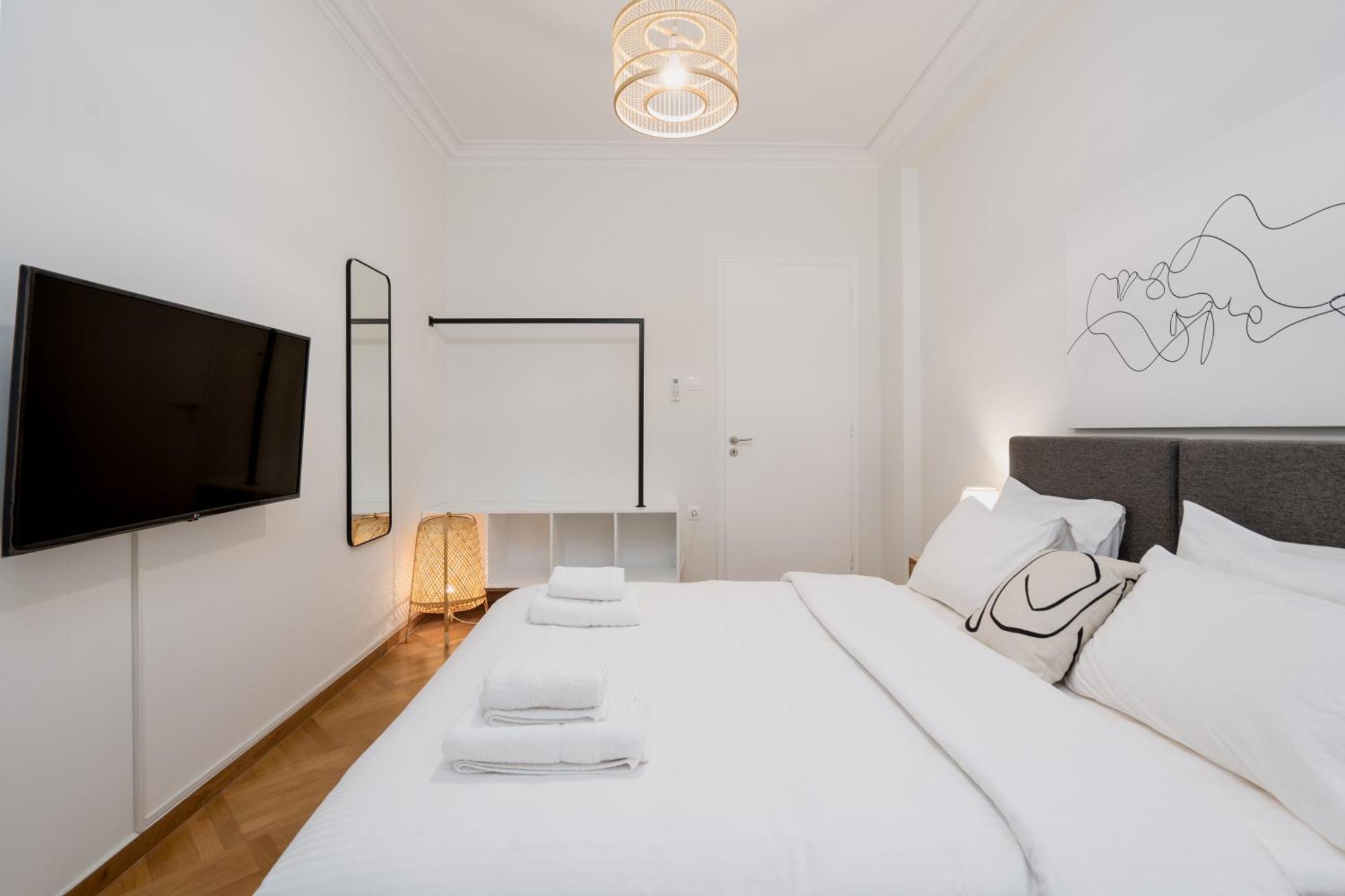 Metroscape Retreat Nearby Metro Station Apartment Athena Bagian luar foto