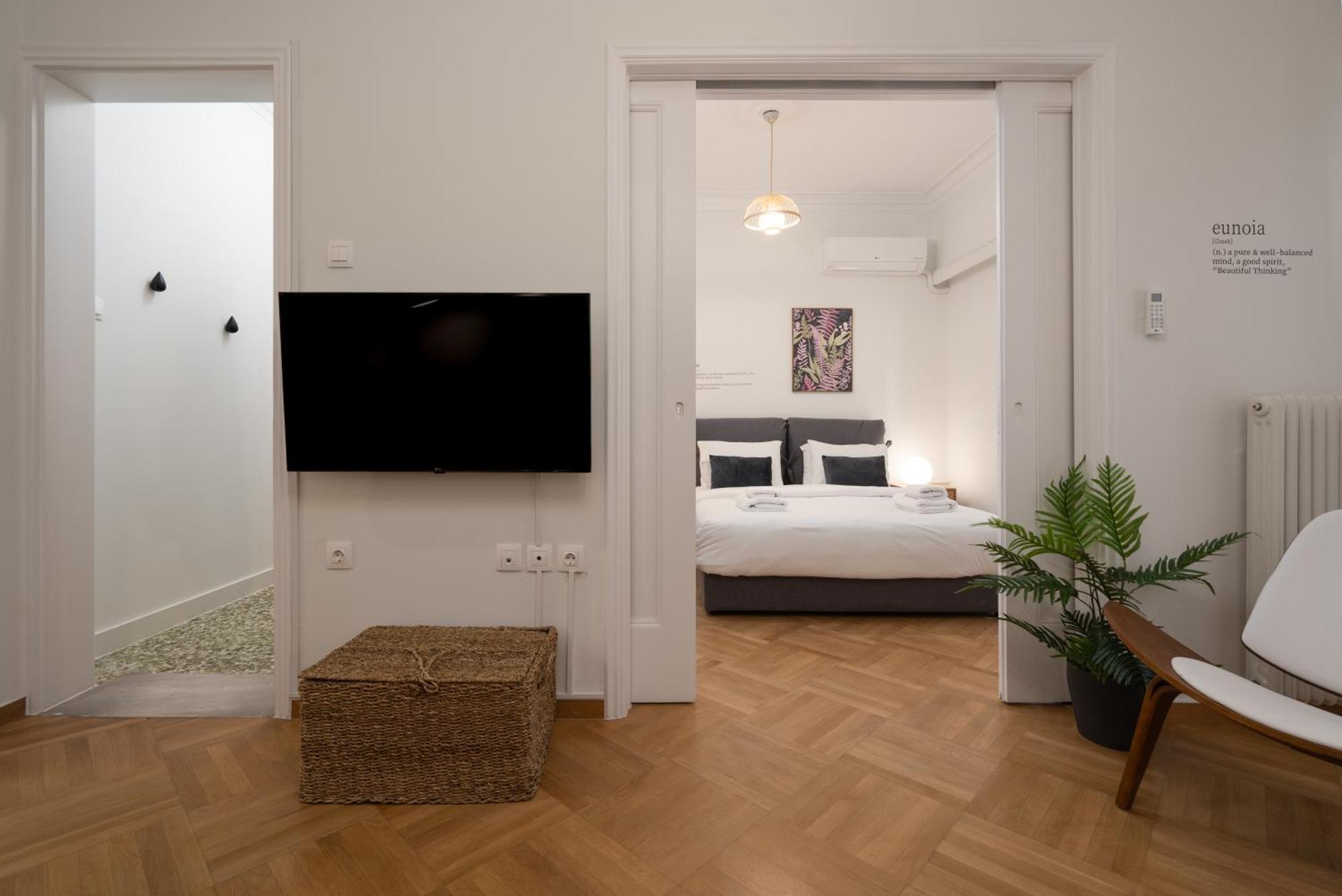 Metroscape Retreat Nearby Metro Station Apartment Athena Bagian luar foto